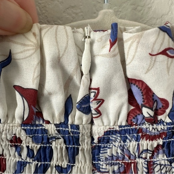 TUCKERNUCK
Cream Heirloom Floral Short Sleeve Rowen Blouse SZ L - Picture 8 of 9